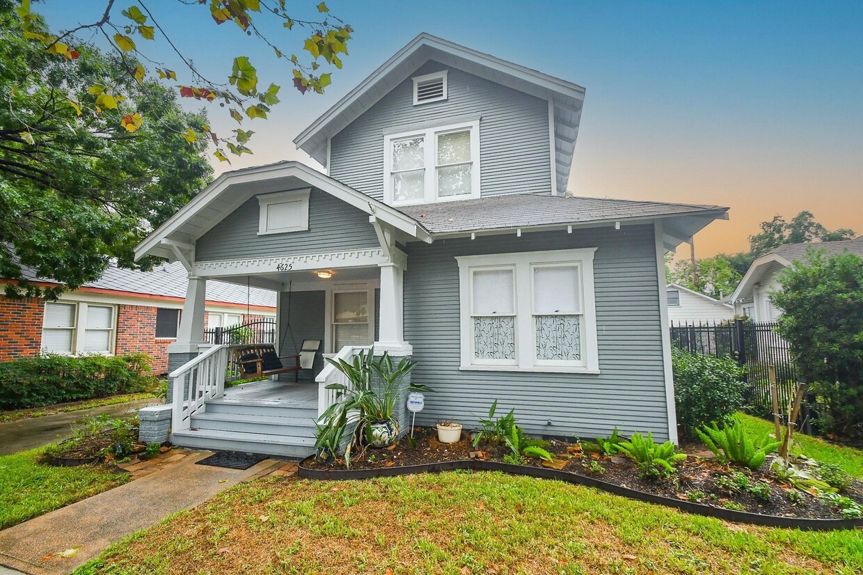 Foto principal - 4625 Pineridge St