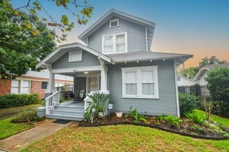 Building Photo - 4625 Pineridge St