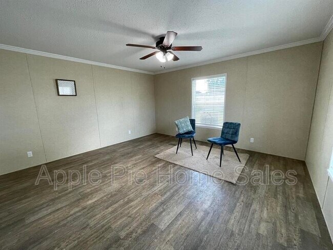 Building Photo - 530 Montero Dr