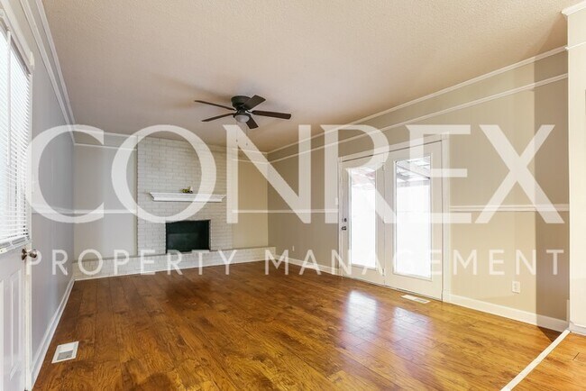 Foto del edificio - Charming Ranch Home w/Carport