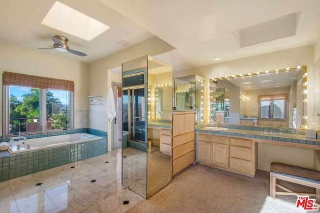 Building Photo - 24485 Park Granada