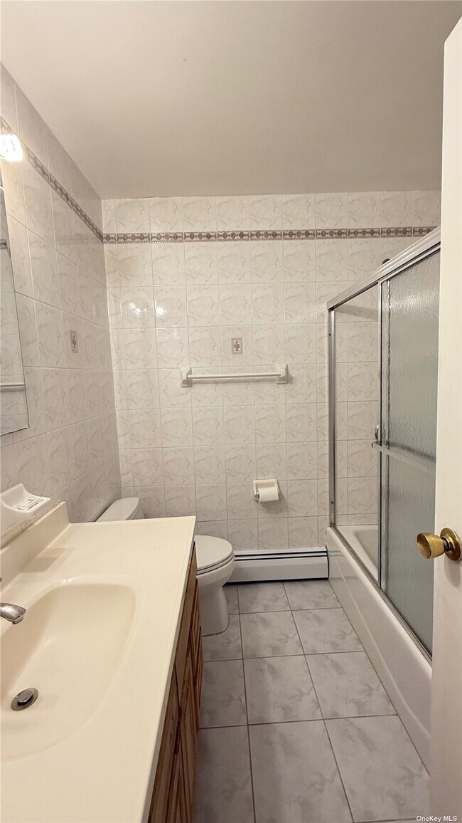 Foto del edificio - 32-21 60th St