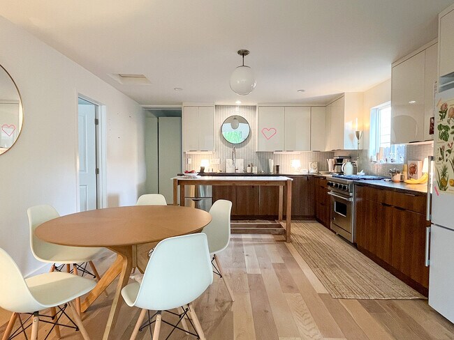 Dining Area/Kitchen - 602 N Fulton St