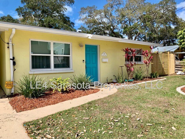 Foto principal - 536 Lafayette Ct