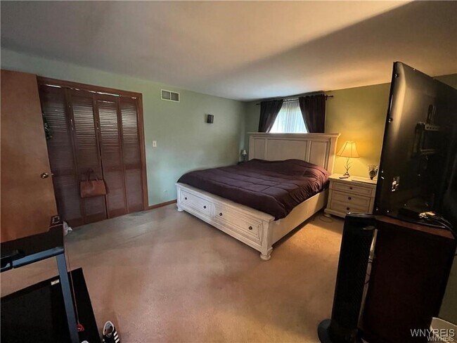 Foto del edificio - 3279 Clinton St