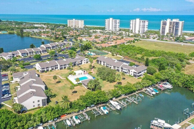 Foto del edificio - 3209 S Lakeview Cir