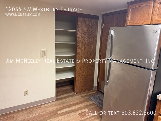 Building Photo - 12054 SW Westbury Terrace