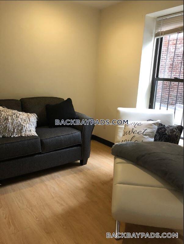 Building Photo - 90 St Botolph St