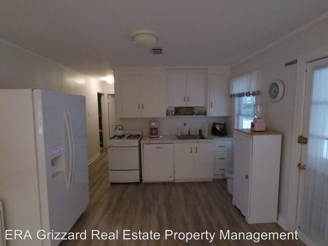 Building Photo - 2 br, 2 bath House - 311 East Tenth Avenue