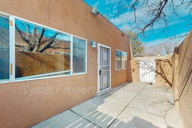 Building Photo - 3201 Eubank Blvd NE