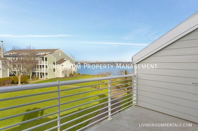 Photo - 183 N Hayden Bay Dr House