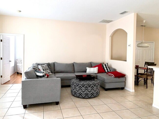 Foto del edificio - 94 Breeze Hill Ln