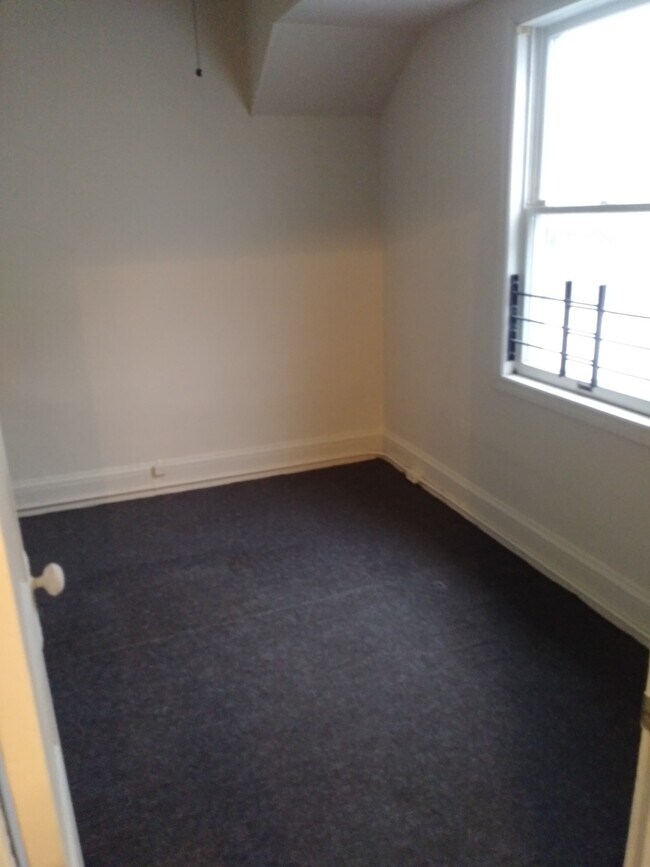 2nd bedroom - 6 McClellan St