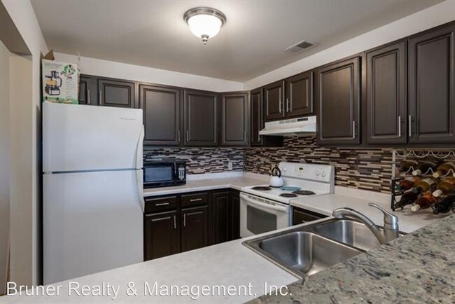 Building Photo - 1 br, 1 bath House - 102 Prairie Heights D...
