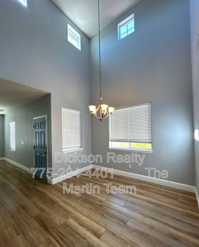 Foto del edificio - 2065 Long Hollow Dr