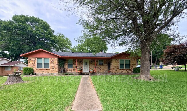 Foto del edificio - 1226 Linkwood Ln