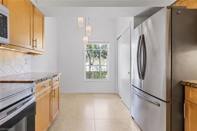 Foto del edificio - 322 Sugar Pine Ln