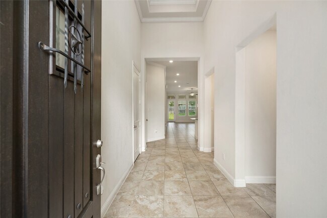 Foto del edificio - 7438 Bethpage Ln