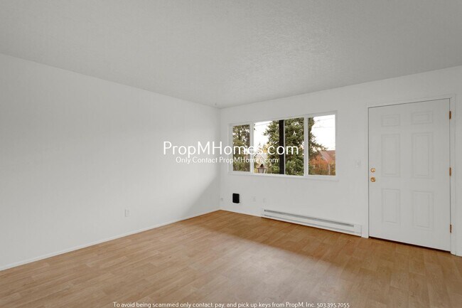 Foto del edificio - Updated Two Bedroom Unit in the Heart of Oregon City - NEW PHOTOS
