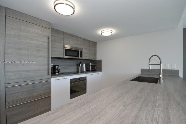 Photo - 400 Sunny Isles Boulevard 521, Sunny Isles Beach, FL 33160 - 5086 House