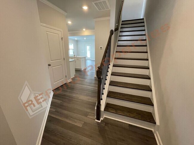 Foto del edificio - Amazing Brand New End Unit Townhouse w/3 B...