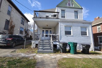 Building Photo - 529 Hawthorne Ave