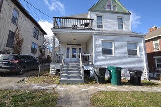 Building Photo - 529 Hawthorne Ave