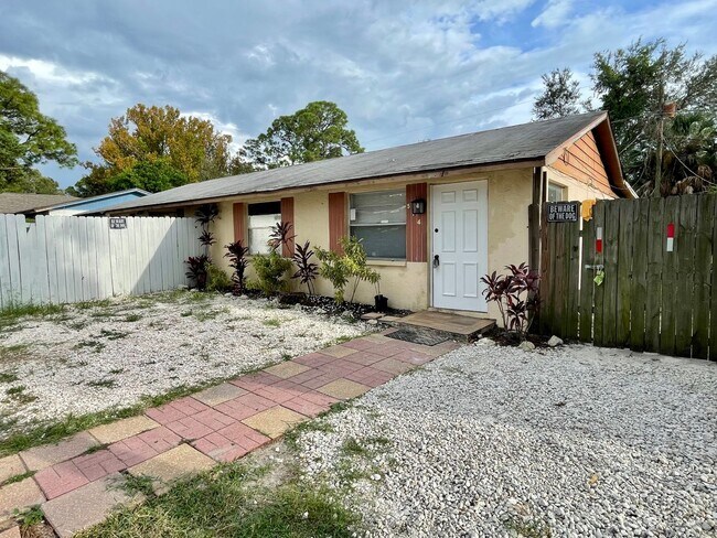 Photo - Sunny Lakes Apartment