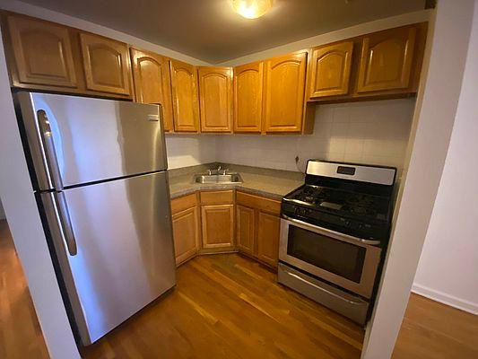 Foto del edificio - 684 Willoughby Ave