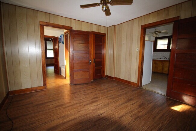 Building Photo - 57 Elmont Rd