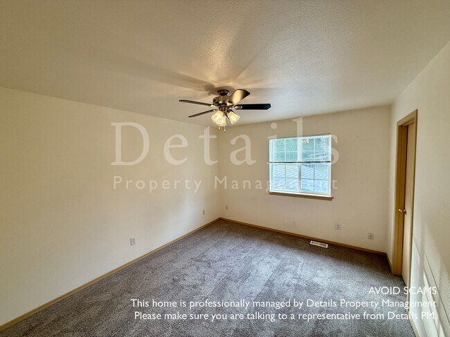 Building Photo - Francis Duplex