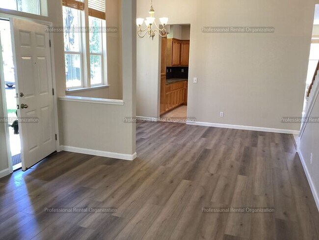 Foto del edificio - Large family home in desirable area