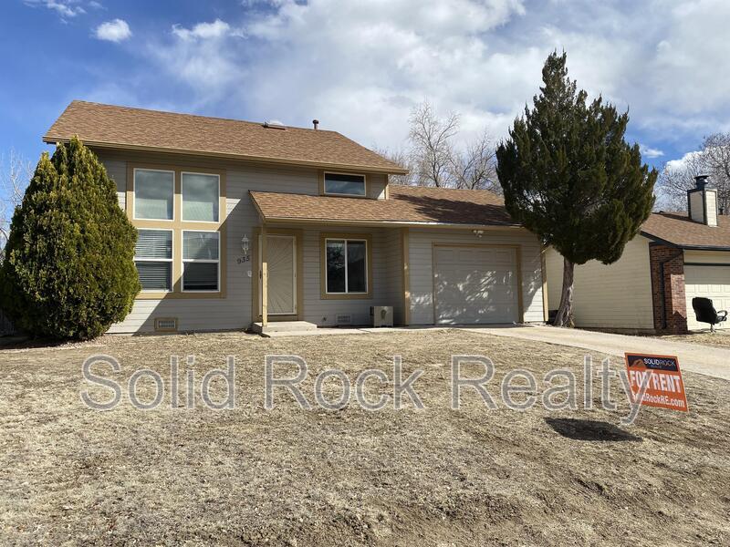 Primary Photo - 935 Greenbrier Dr