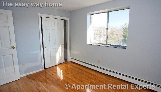 Photo - 14 Murdock St Apartment