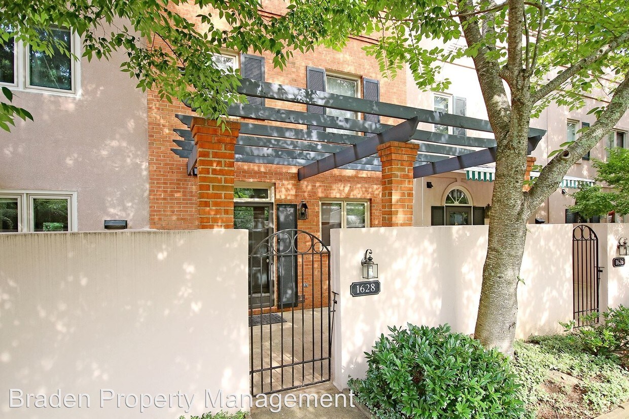 Primary Photo - 2 br, 2 bath House - 1628 Garden Court