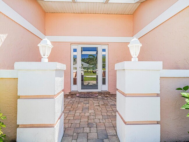 Foto del edificio - 105 Grove Island Cir