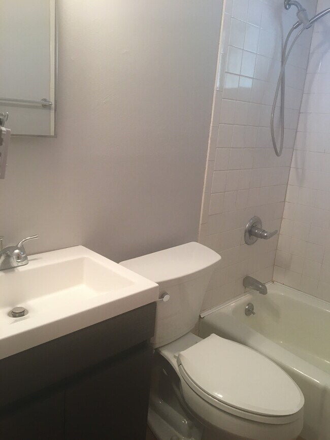 16 Corona Ave Unit 1, Staten Island, NY 10306 Apartments in Staten