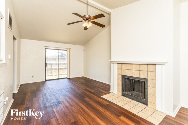 Foto del edificio - 3205 Galemeadow Dr