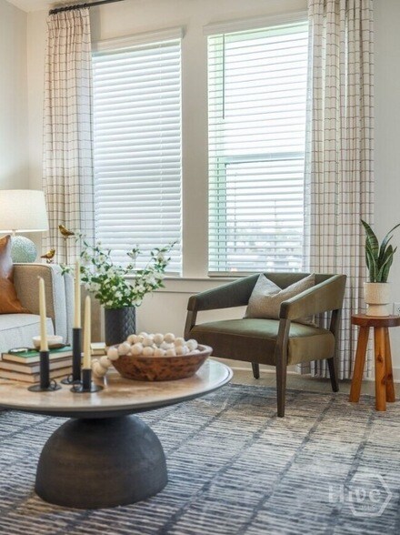Foto del edificio - 154 Heartwood Ave S