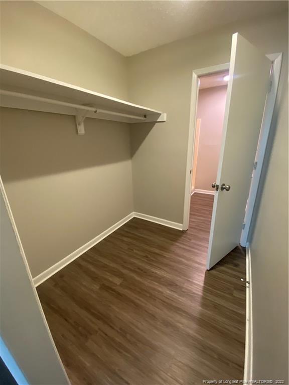 Foto del edificio - 919 Applewood Ln