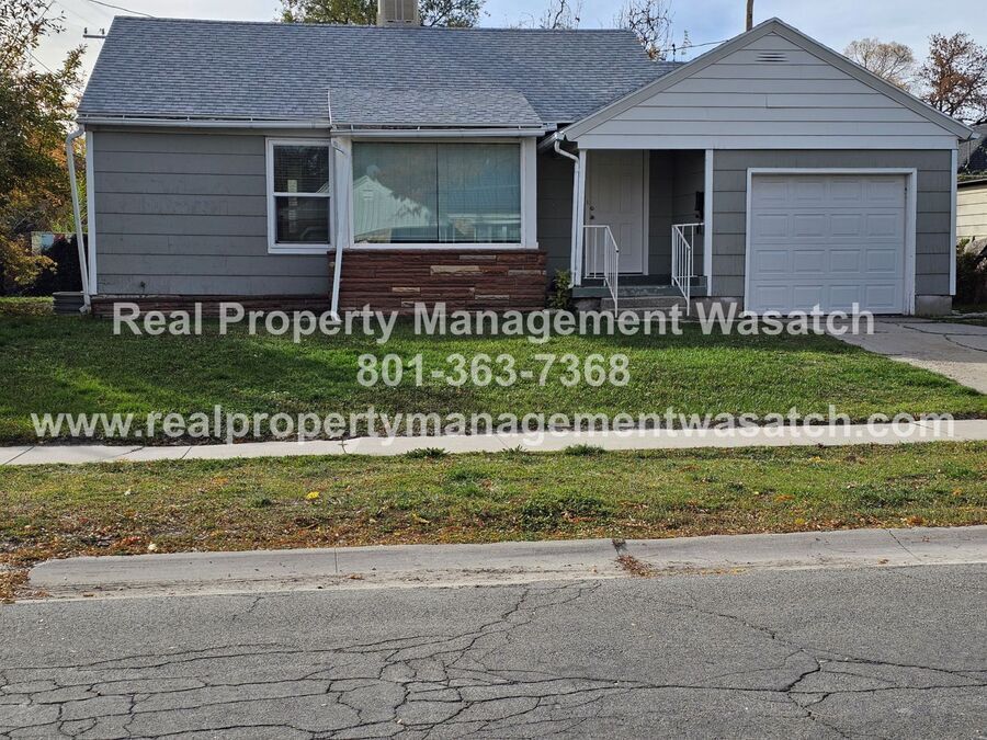 Primary Photo - 1067 Signora Dr