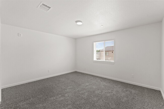 Foto del edificio - 12603 Telge Rd