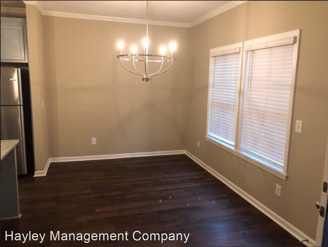 Building Photo - 3 br, 2 bath House - 1405 Spring Dr