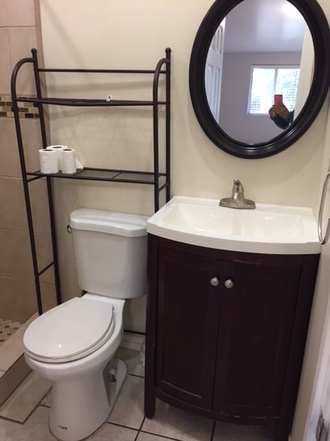 Building Photo - 7425 Gloria Ave