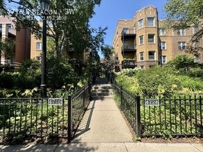 Building Photo - 4716 N Beacon St