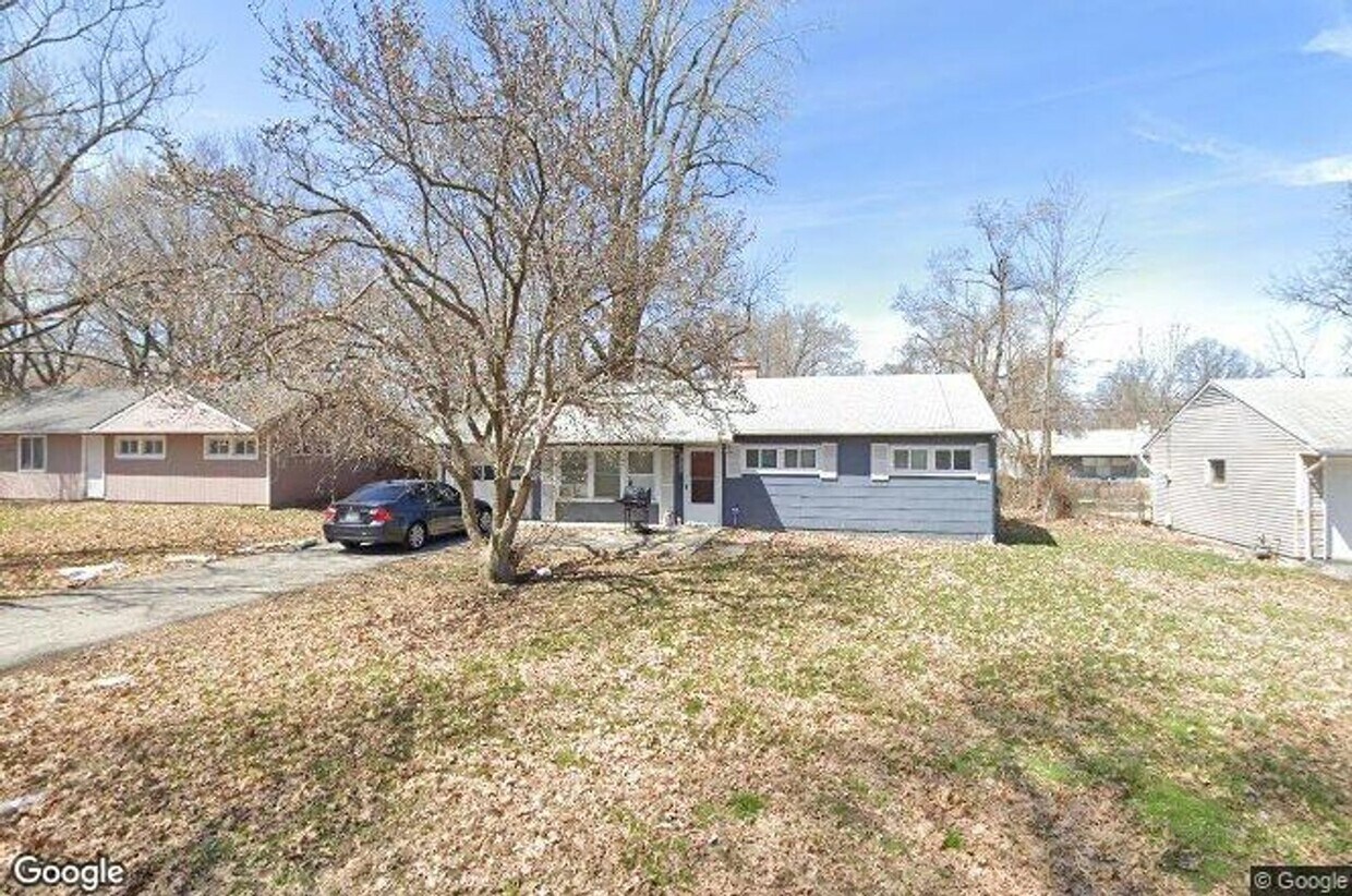 Primary Photo - 4 bedroom 1 bathroom