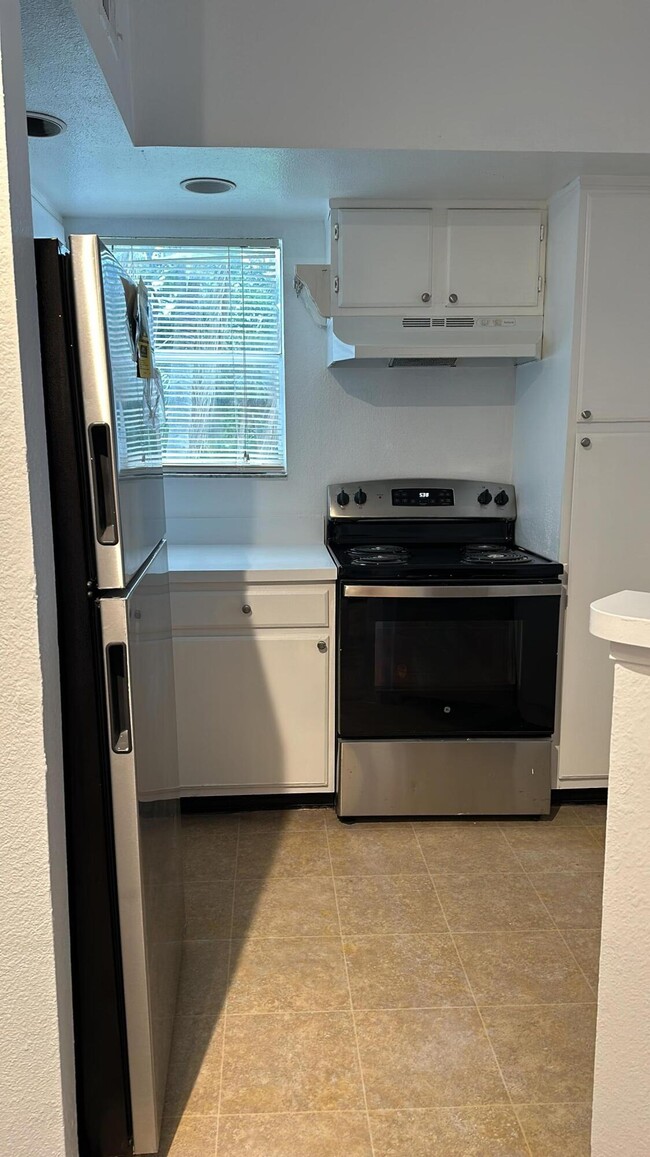 Foto del edificio - 1401 Village Blvd
