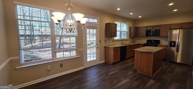 Foto del edificio - 2632 Pierce Brennen Ct NE