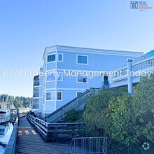 Building Photo - 3889 Harborview Dr