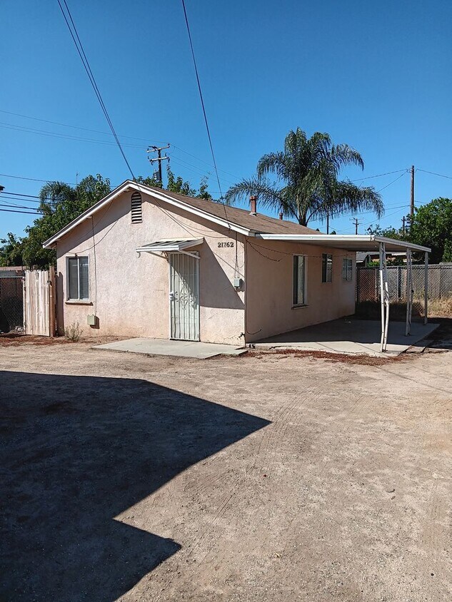 Building Photo - 21760 Dracaea Ave